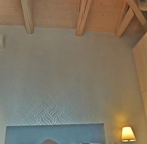 House Case de vacanță